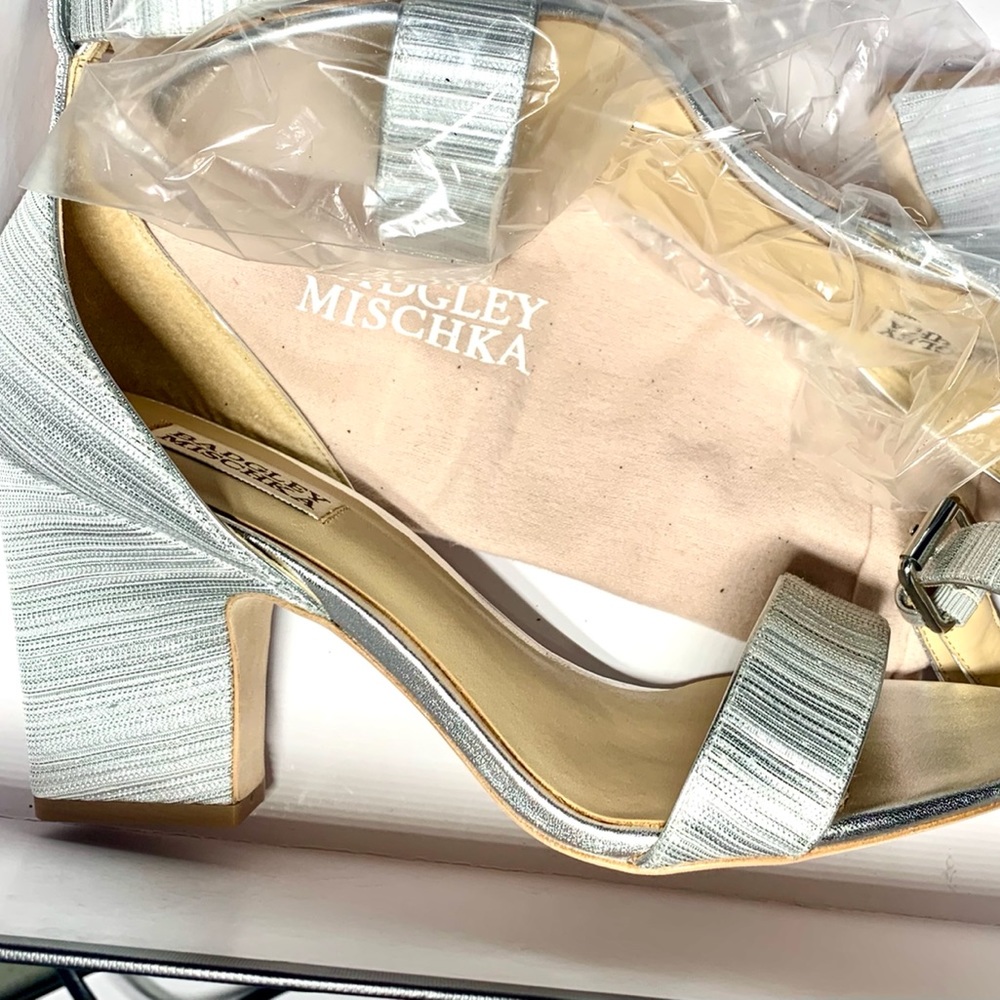 Badgley Mischka NIB Wedding Prom Evening Event Occasion Cocktail Party Award - Picture 3 of 14